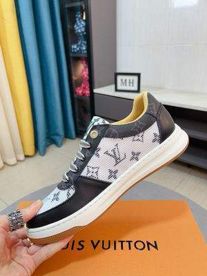 Picture of Louis Vuitton Shoes _SKULVsz38-44jyh110315164